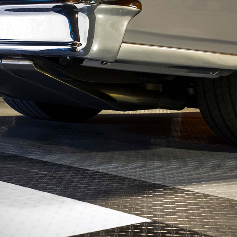 RaceDeck Diamond 12 x 12